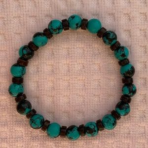 Pretty Faux Turquoise and Burgundy Heishi Stretch Bracelet